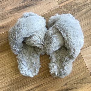 Fuzzy Slippers Medium Grey